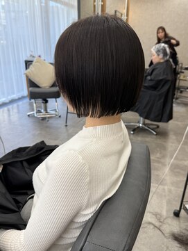 コク 千葉駅西口(COQU) ミニボブ/顔周りレイヤー/千葉【積田佳奈】