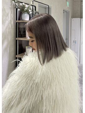 キートス(Kiitos) ハイトーン/シルバー/パツボブ