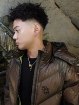 ノラ シブヤ(NORA)&nbsp;テーパーフェードローフェード針金パーマショートドレッドアフロ