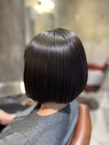 サンカリ 真法院店(SANKARI) 【艶感際立つコンパクトボブ】