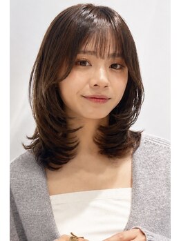 ファルベ(Farbe)の写真/顔まわり×レイヤー設計で伸びても「なんかいい」が続く再現性カット