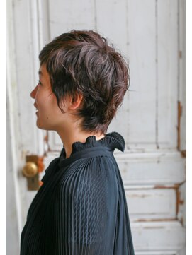 ホワイトルーム(White Room) ベリーショートのフレンチパーマ