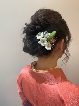 ヘアー デザイナーズ サロン アヴァンセ(HAIR DESIGNER'S SALON AVANCE) セット+袴着付け