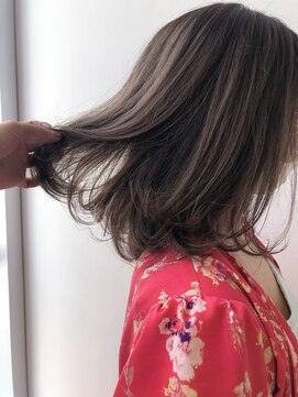 アライブ ハラジュク(ALIVE harajuku) 【ALIVE harajuku】大人かわいいグレージュハイライトryota