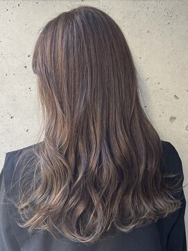 ガーデン タチカワ(garden tachikawa) ブリーチハイライト × ラベンダーグレージュ