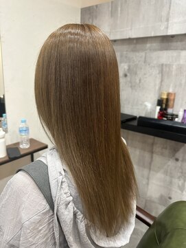 パイントゥリー 伊賀上野店(Pine tree) アッシュ系カラー＋髪質改善トリートメント