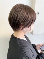 ヒビヲ(HIBIO)&nbsp;ショートボブ切りっぱなしボブタッセルボブベージュカラー横浜