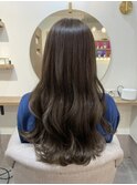 くすみベージュ