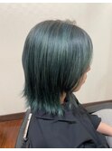 エメラルドグリーン×外はねボブ大人可愛いミニボブ20代30代40代