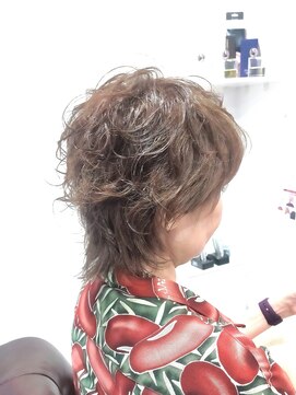 ヘアー グリーン(hair green) 30代40代50代/ウルフレイヤー/ウルフパーマ/明るめ白髪染め