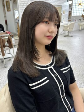 ロマーリ(LOMARLIE) 韓国レイヤー