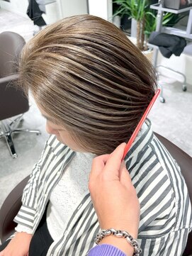 くびれショートボブ40代50代グレイカラー白髪染め白髪ぼかし