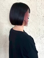 プリモ ココ 鍋島店(Primo coco.)&nbsp;インナーカラー ショートボブ イヤリングカラー ペールピンク