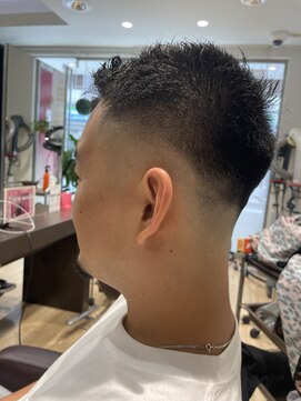 トゥーヘアー(too hair) フェードスタイル