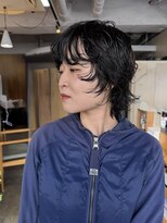 アネンド(anend) 〔stylistカメナシ〕黒髪ウルフのニュアンスパーマ