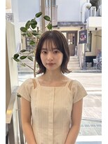トレ(tre.)&nbsp;透け感前髪の外ハネミディボブ