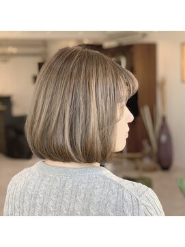 ロストシティ 横浜(LOST CITY) ヌードベージュ　ボブ