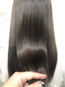 サロンドゥレゴッド(Salon de ReGod) ツヤ髪様