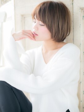 ブルー(BLUE) *CUORE水戸*カーキベージュアンニュイマッシュショートグラボブb