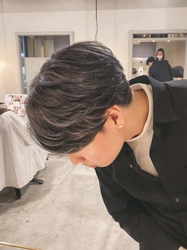 ルーカス(LUCAS) ハイライトでイメチェン！！！センターパートショート