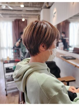 ヘアスペース リズム グリーン(Hair space Rizm green) 骨格補正3Dショート