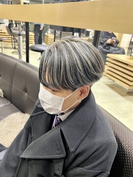 ゼスト 吉祥寺店(ZEST) メンズハイライト　センターパート　【zest吉祥寺　鈴木楓竜】