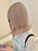 ベレーザ 渋谷(BELEZA)&nbsp;4267グレーベージュミルクティーアッシュ艶髪ハイトーンカラー