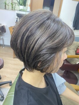東京ヘアーサロン ショートボブ×白髪ぼかしハイライト/30代/40代/50代/北本/桶川