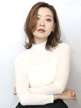 バース(BIRTH) 天神【BIRTH】くびレイヤー×外ハネボブパーマ×グレーベージュ