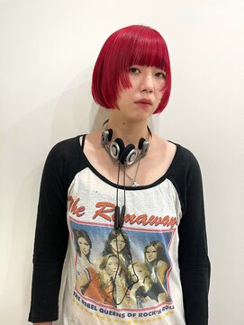 ゼストララ(ZEST Lara) レッドカラー×顔周りレイヤー【吉祥寺】