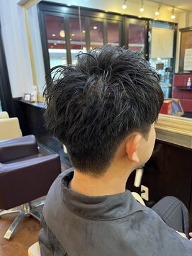 シャンプーボーイアネックス(SHAMPOO BOY Annex) 刈り上げ×束感マッシュ