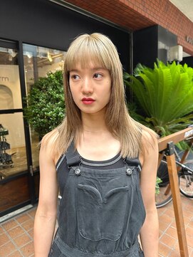 ノーム(norm) ブロンドヘアー