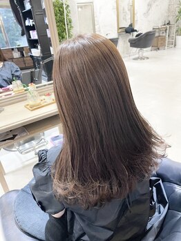 プーラヴィーダ(Pura Vida)の写真/【姫路駅徒歩２分】業界最高峰シャンプー、トリートメント《Aujua》取扱店☆髪の内部から髪質改善。