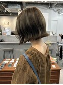 ブリーチなしオリーブベージュ×ミニボブ