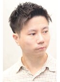 40代50代メンズベリーショートフェード刈り上げアップバング