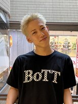 ゼロヨンハチ(048)&nbsp;スパイキーショート/ホワイトブロンド