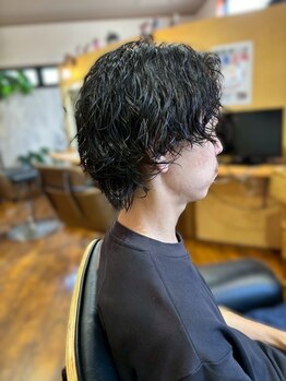 モア美容室の写真/【9時～20時まで営業】丁寧なカウンセリングで期待以上の仕上がりへ。かっこいいを追求し続ける“モア”