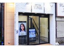 ステージ(STAGE)の雰囲気（甲州街道から六号通商店街入り直ぐ右です！）
