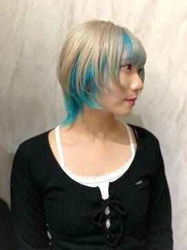 ヴァイス 渋谷店(VAICE) ホワイトベージュ/ターコイズブルー/デザイン/ウルフカット