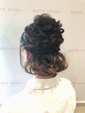 キャトルセゾン(quatre saisons) ボブでも出来るハーフアップ