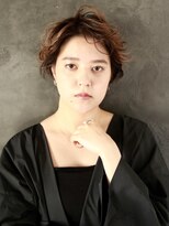 ザビー(THE B)&nbsp;大人っぽいハンサムヘアは、周りの出し方がポイント。