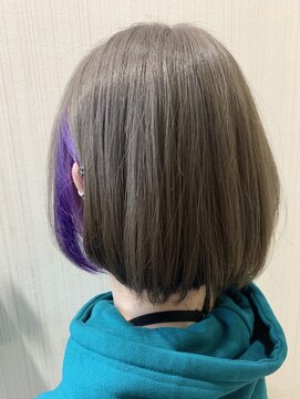 トムキャット(TOM CAT) 外国人風ミルクティーベージュことりベージュインナーパープル