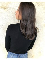 フルール(hair place Fleur)&nbsp;アッシュブラウンが綺麗なセミロングレイヤー