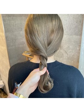 フロップニク(FLOPNIK) トレンド◎ピスタチオグレージュ