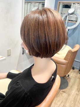 マカナ(makana) 丸みショートボブ