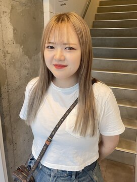 アイリー 名古屋(A/LEE) ミルクティーベージュ