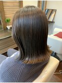 30代40代小顔ミディアム外ハネボブアッシュ