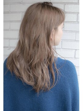 ルティア(Lutia) ミルクティーベージュ ロングレイヤー