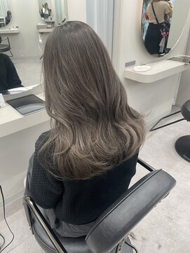 リッカ(LICCA) 【LICCA 伊崎優李】グレージュ/ケアブリーチ/韓国ヘア