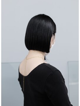 ノード(NODO) 【モードヘア】切りっぱなしコンパクトボブ
